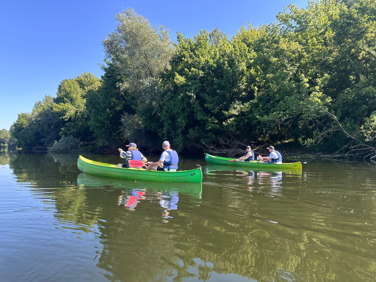 Kayaking on the Dordogne river