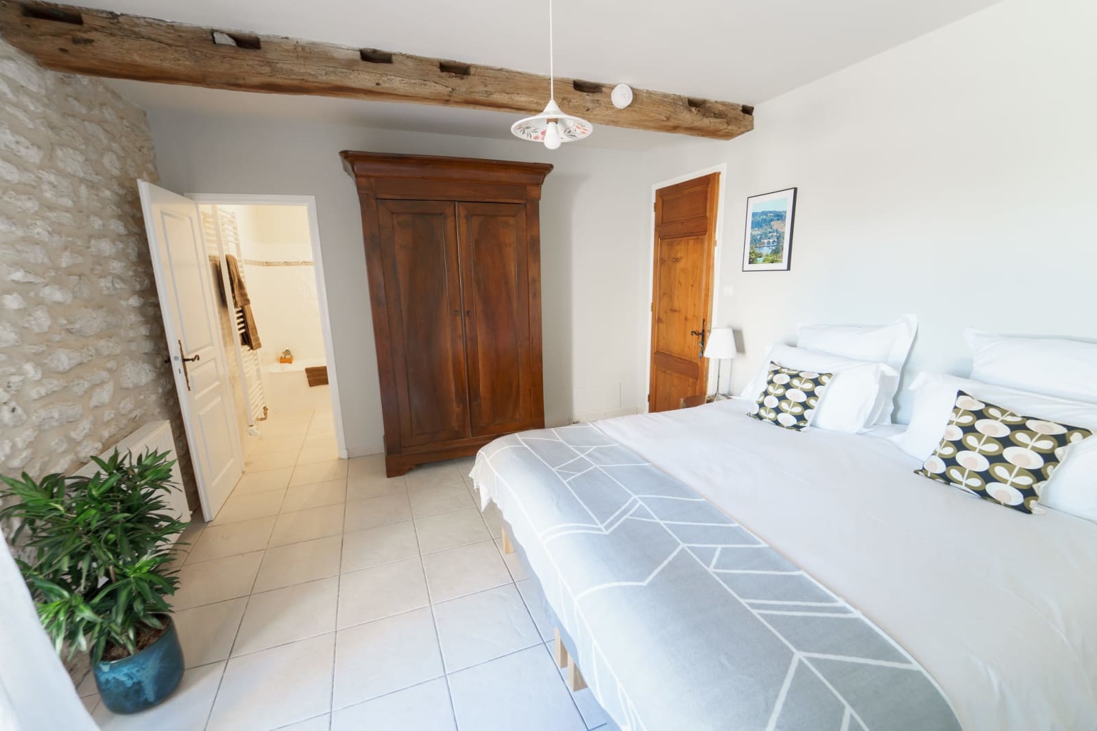CÈDRE: Double or Twin Room with Courtyard View